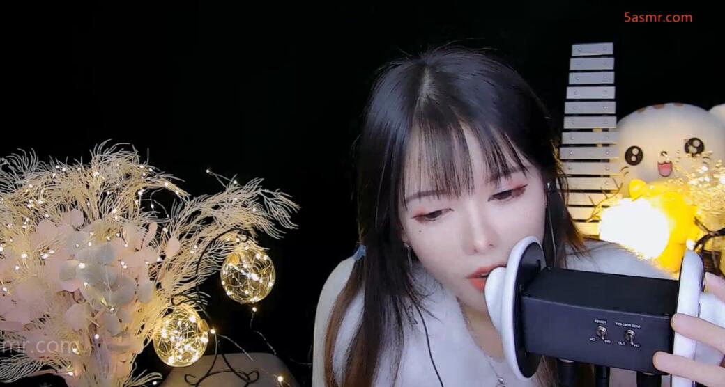 虎牙泠欢儿魔法书助眠ASMR福利 1