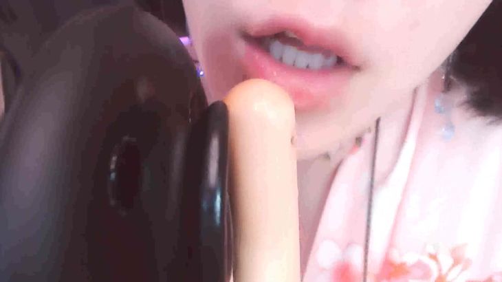 肉淼淼ASMR视频在线播放：沉浸式舔耳助眠与治愈耳语体验