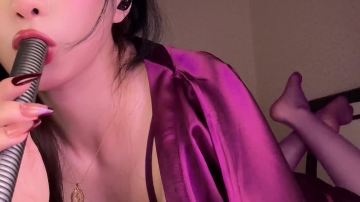 晚安yoyo口腔音舔耳助眠在线播放