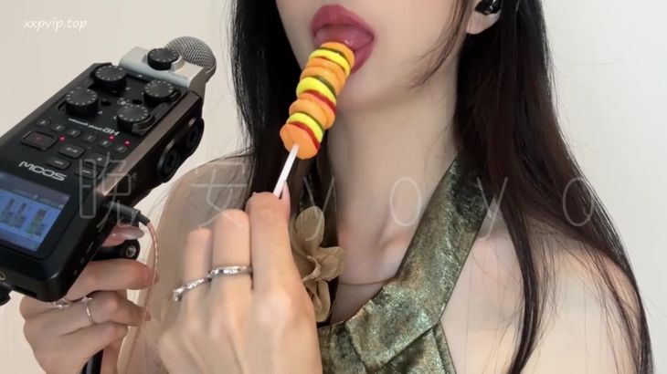 晚安yoyo口腔音舔耳在线播放视频