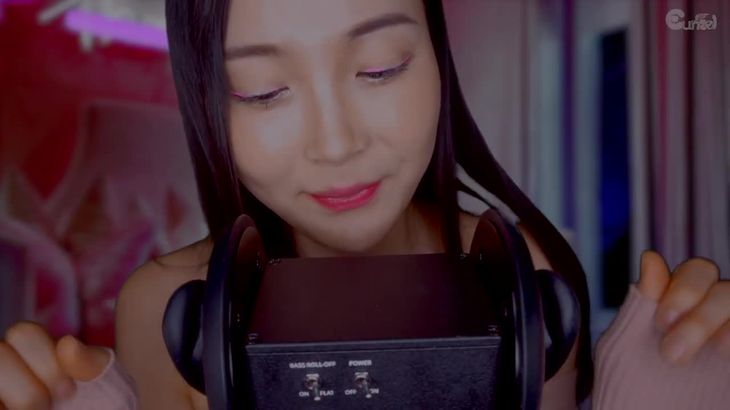 ASMREunzel在线视频:女友粉红色舔耳ASMR沉浸观看