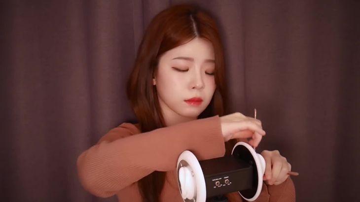 金属采耳师ASMR铁质耳勺清洁在线播放:颅内高潮的采耳解压体验