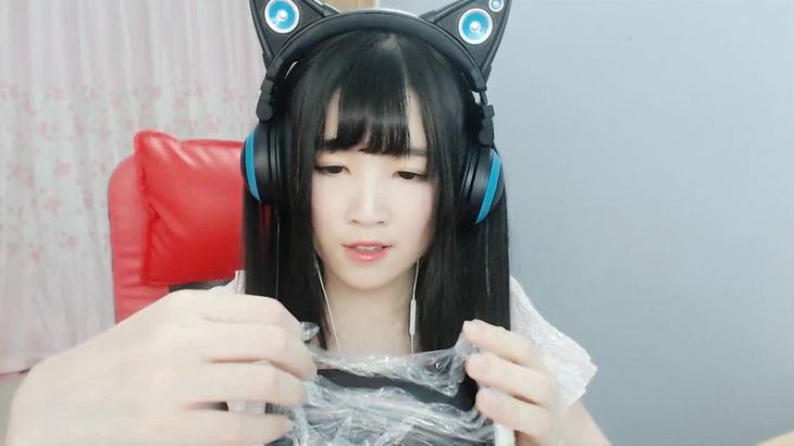 少寒Shine ASMR助眠视频在线播放:耳语采耳与白噪音沉浸体验