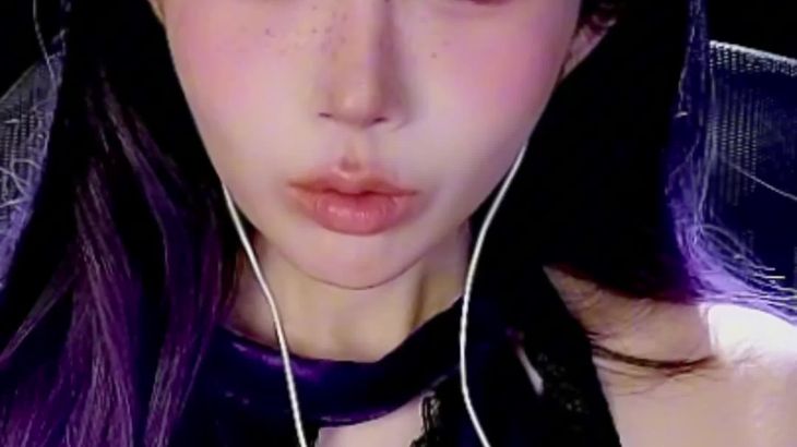 aki秋水怼脸采耳孔雀鱼哄睡视频在线播放