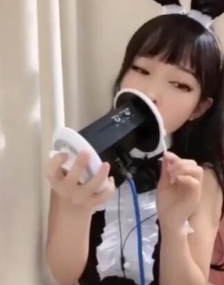 弟弟把你的舌头伸出来 快手咸小樱福利