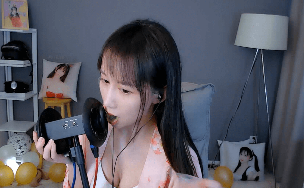第六期虎牙阿稀稀大魔王ASMR吃果冻哄睡