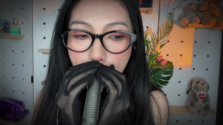 晚安yoyo口腔音舔耳助眠ASMR在线播放