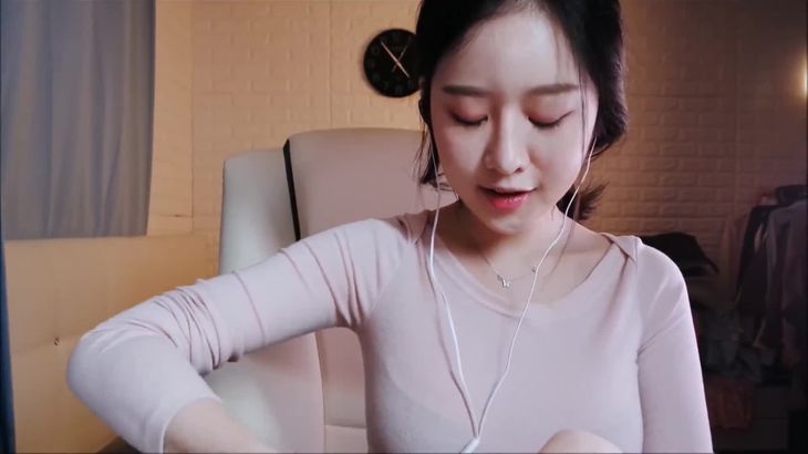 轻柔手部按摩ASMR主播在线播放视频：舒缓放松的手部护理体验
