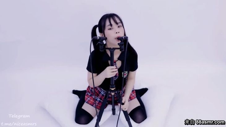 晓美ASMR甜耳吸管视频在线播放,沉浸式耳语体验